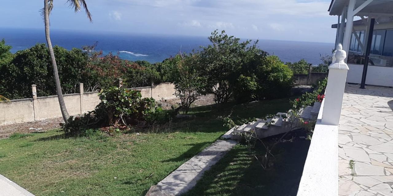 Villa Domaine Des Tourterelles Capesterre Exterior foto
